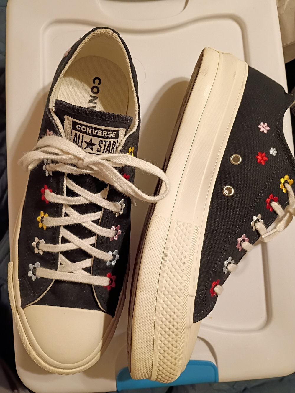 Converse Womens Black Floral-Embroidered Low Top Sneakers Sz 9 Women's - Picture 7 of 15